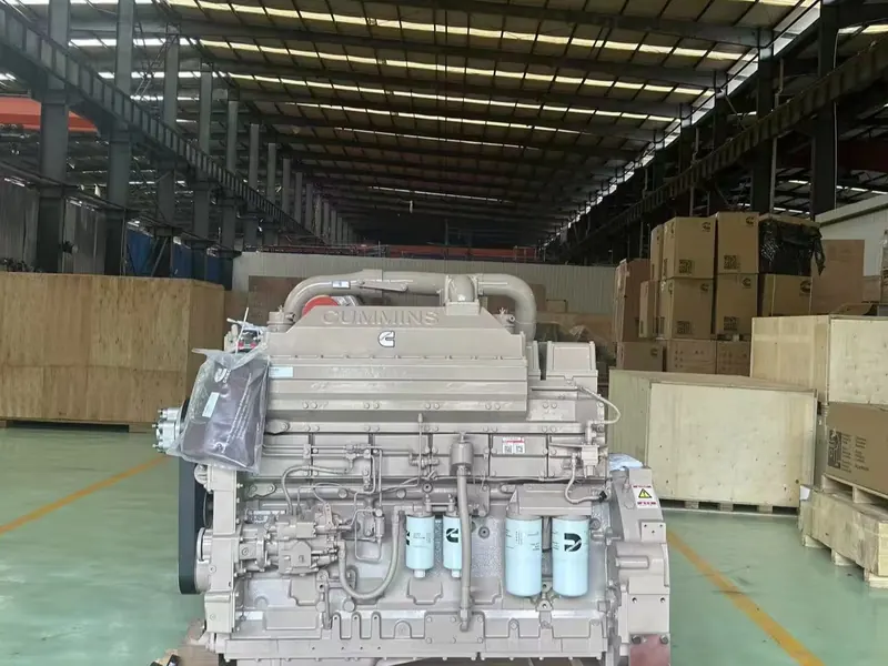 Cummins KTA19 engine for CHETRA T35 bulldozer (representative photo)